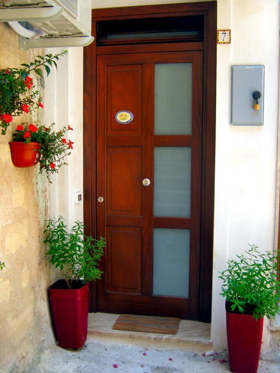 Ai Due Cortili Apartment Trapani Room photo